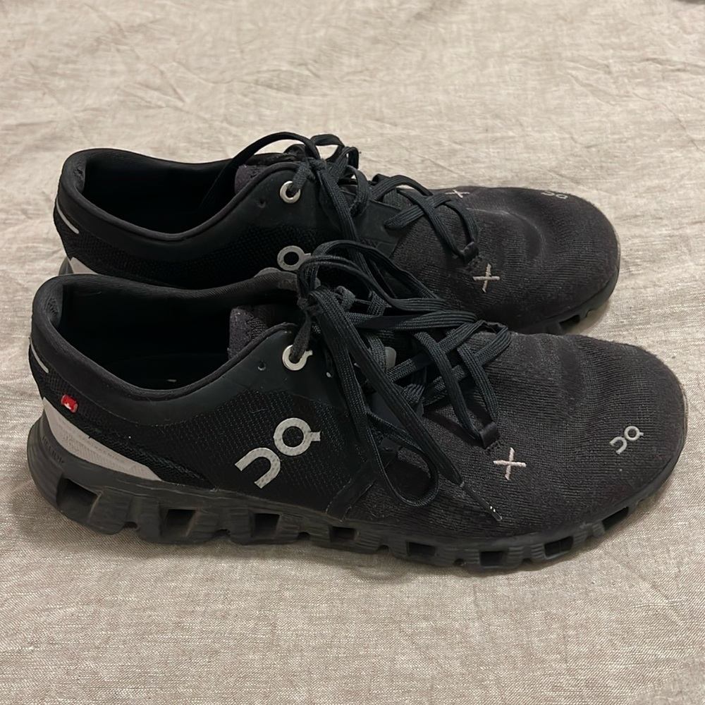 On Cloud X Running Shoes